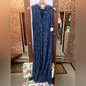 Looks new Elegant Navy Sleeveless Maxi Dress